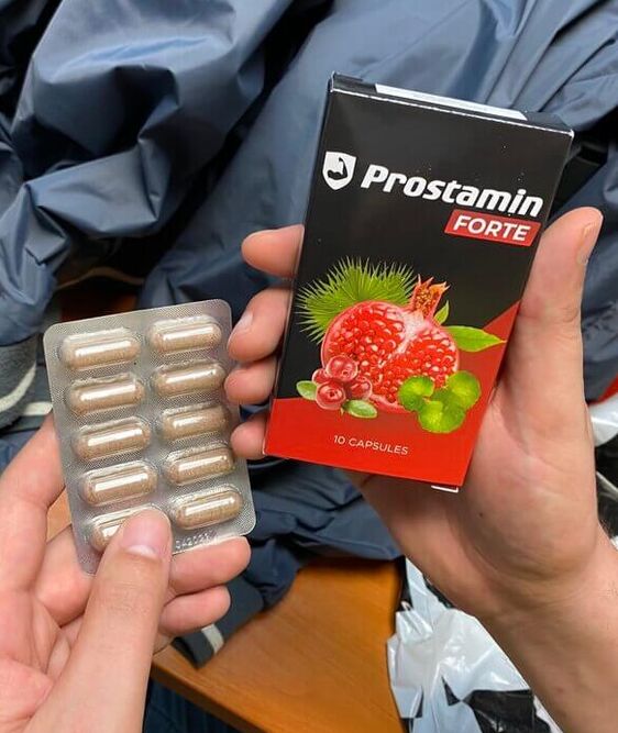 Bir blisterde Prostamin Forte kapsülleri